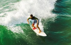 体彩网|时间枷锁下的高效风暴，梅尔顿近四战狂飙场均18.5分，限制令犹存引深思