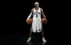 体育彩票-VAR风暴再度席卷西甲，维尼修斯禁区倒地未获点球，西班牙六台记者炮轰裁判双标，称若换作佩德里必判罚！