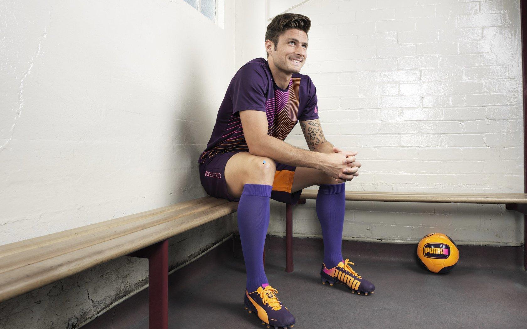 世界波定乾坤!单刀绝杀助皇马2-1复仇马竞,西超杯决赛再战巴萨