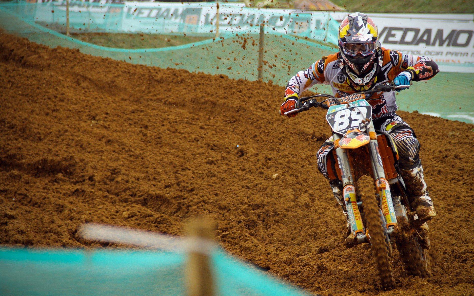 皇马新星恩德里克闪耀全场，巧妙助攻引领胜利，阿隆索战术遭质疑